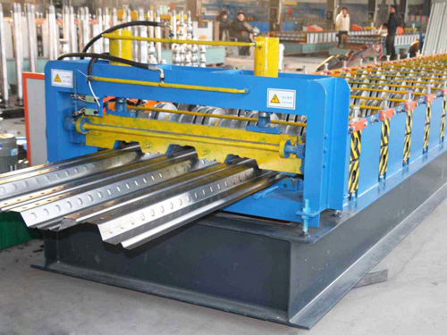 郑州750型楼承板机