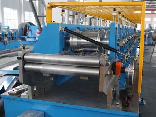 郑州法式卷帘门成型机