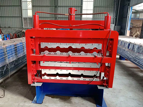 郑州彩钢三层压瓦机