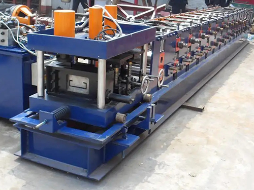 郑州前扭断冲孔C型钢机